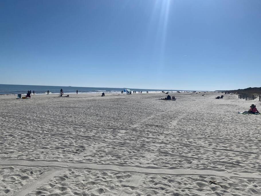 Sunnydaze-steps To The Ocean King Bed, Free Bikes! Hilton Head Island